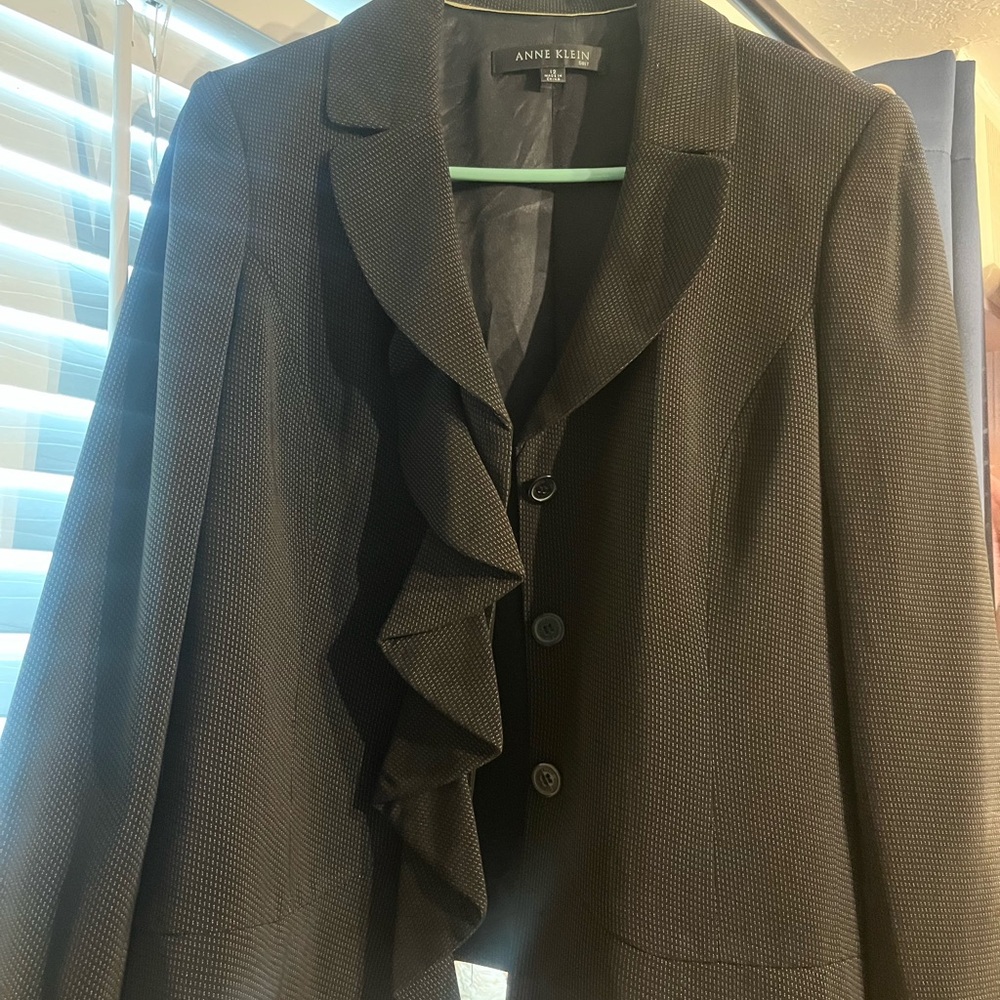 Anne Klein Black Ruffled Blazer